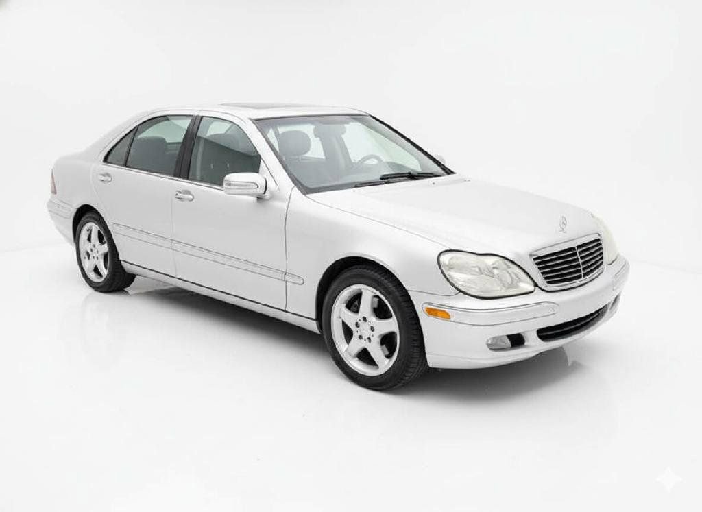 Used 2004 Mercedes-Benz S 500 4MATIC image 3