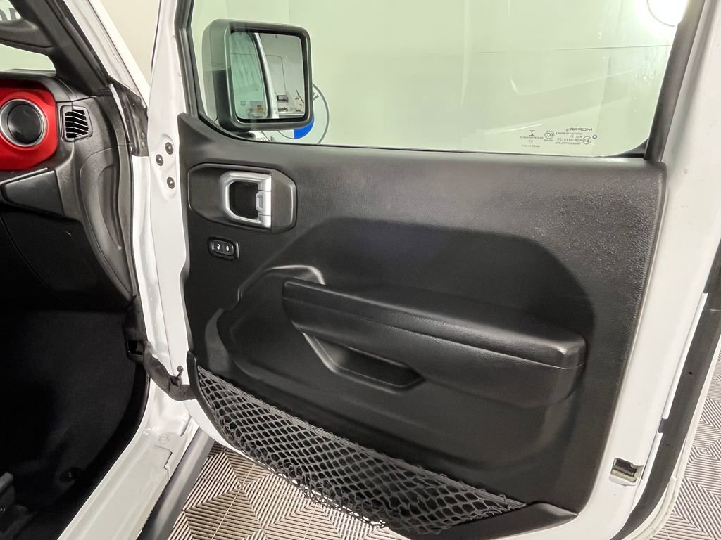 Used 2021 Jeep Wrangler Rubicon AWD/4WD image 24