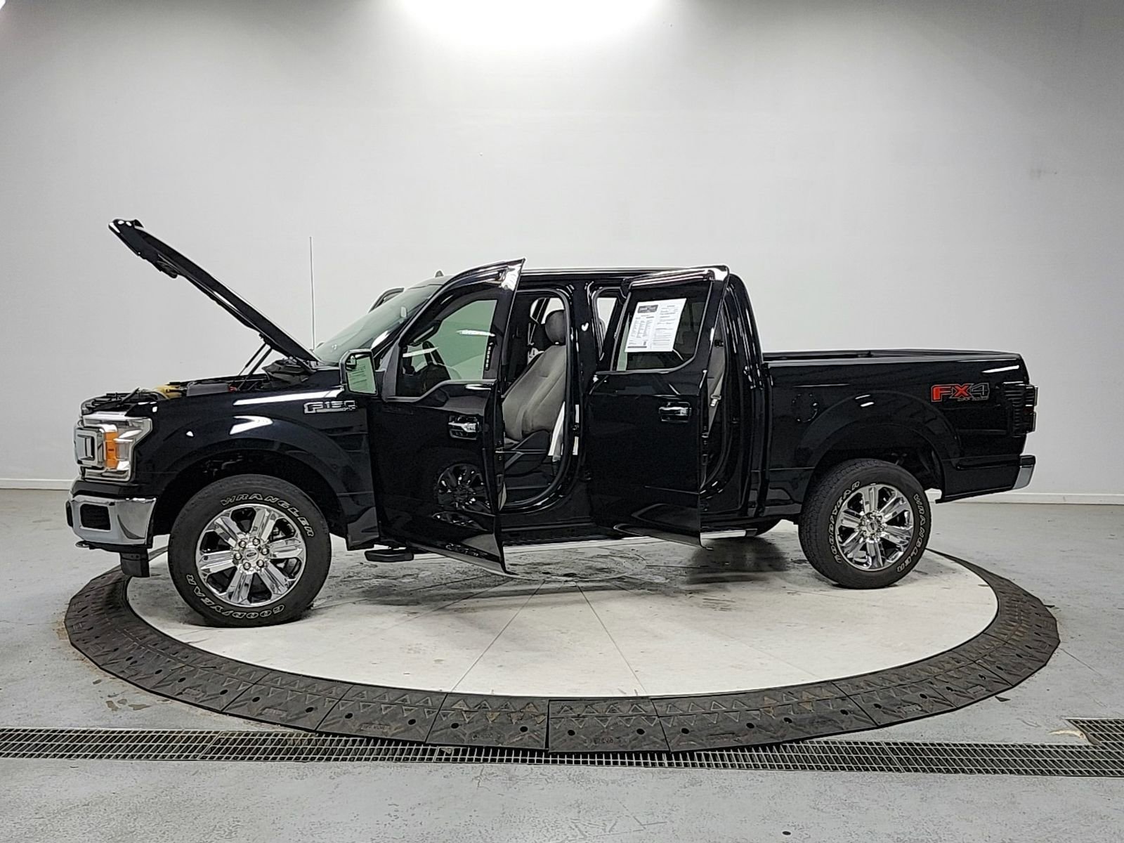 Used 2019 Ford F150 XLT w/ Equipment Group 302A Luxury image 12