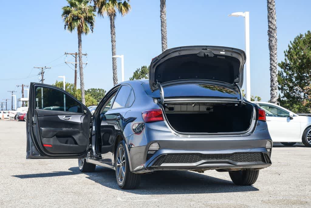 Used 2022 Kia Forte LXS FWD image 25