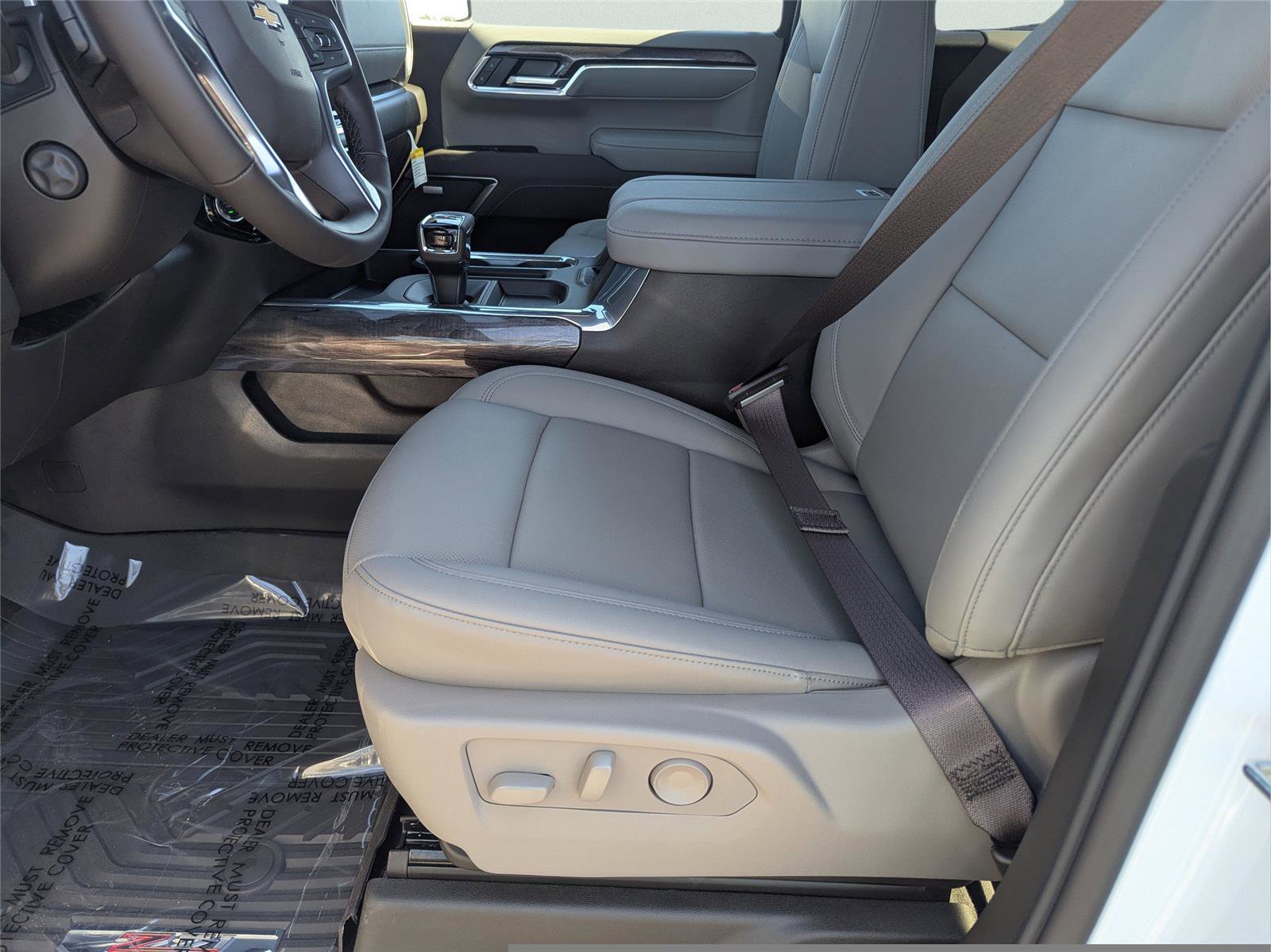 New 2026 Chevrolet Silverado 1500 LTZ w/ LTZ Premium Package image 16