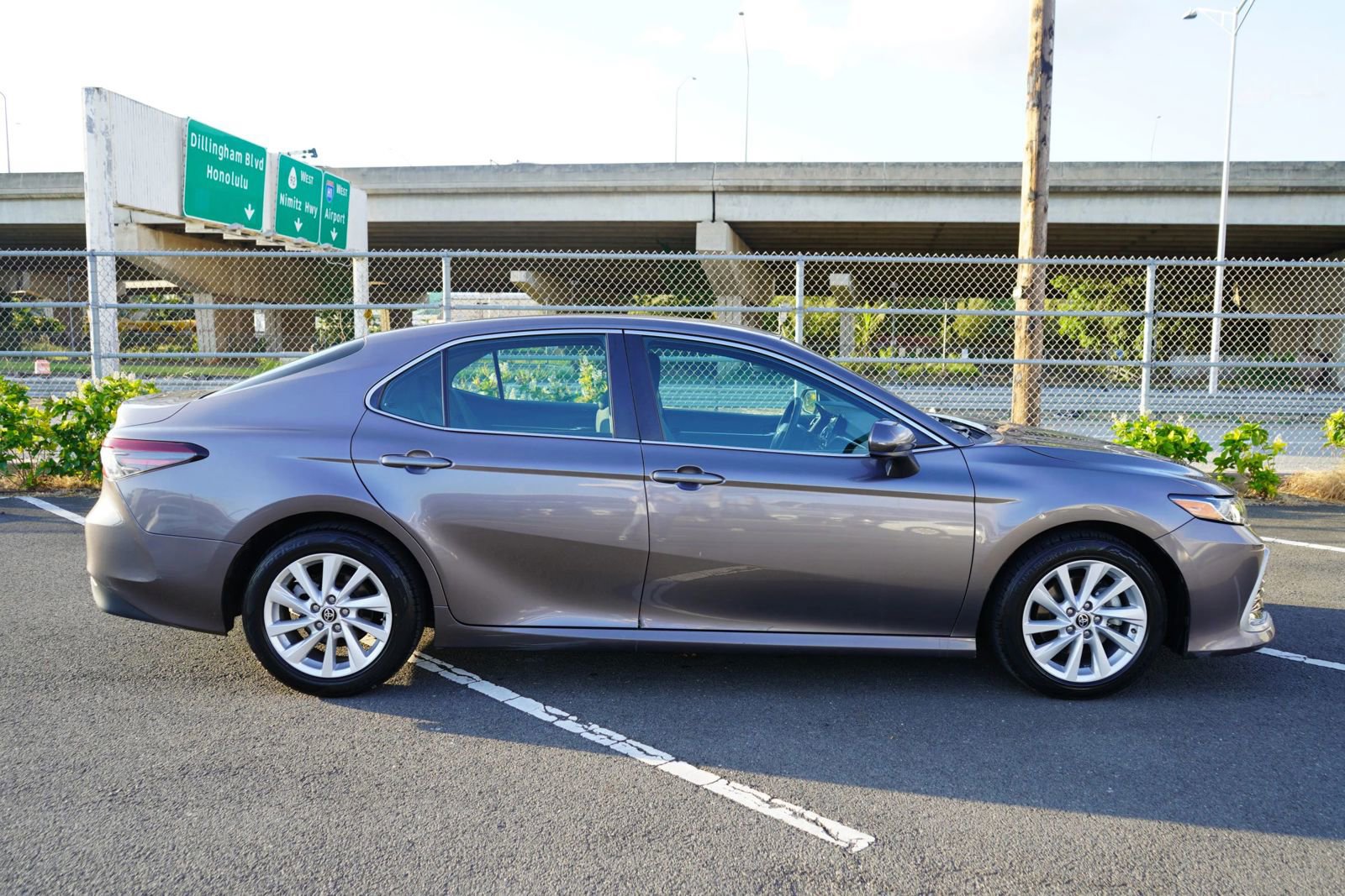 Used 2023 Toyota Camry LE FWD image 21