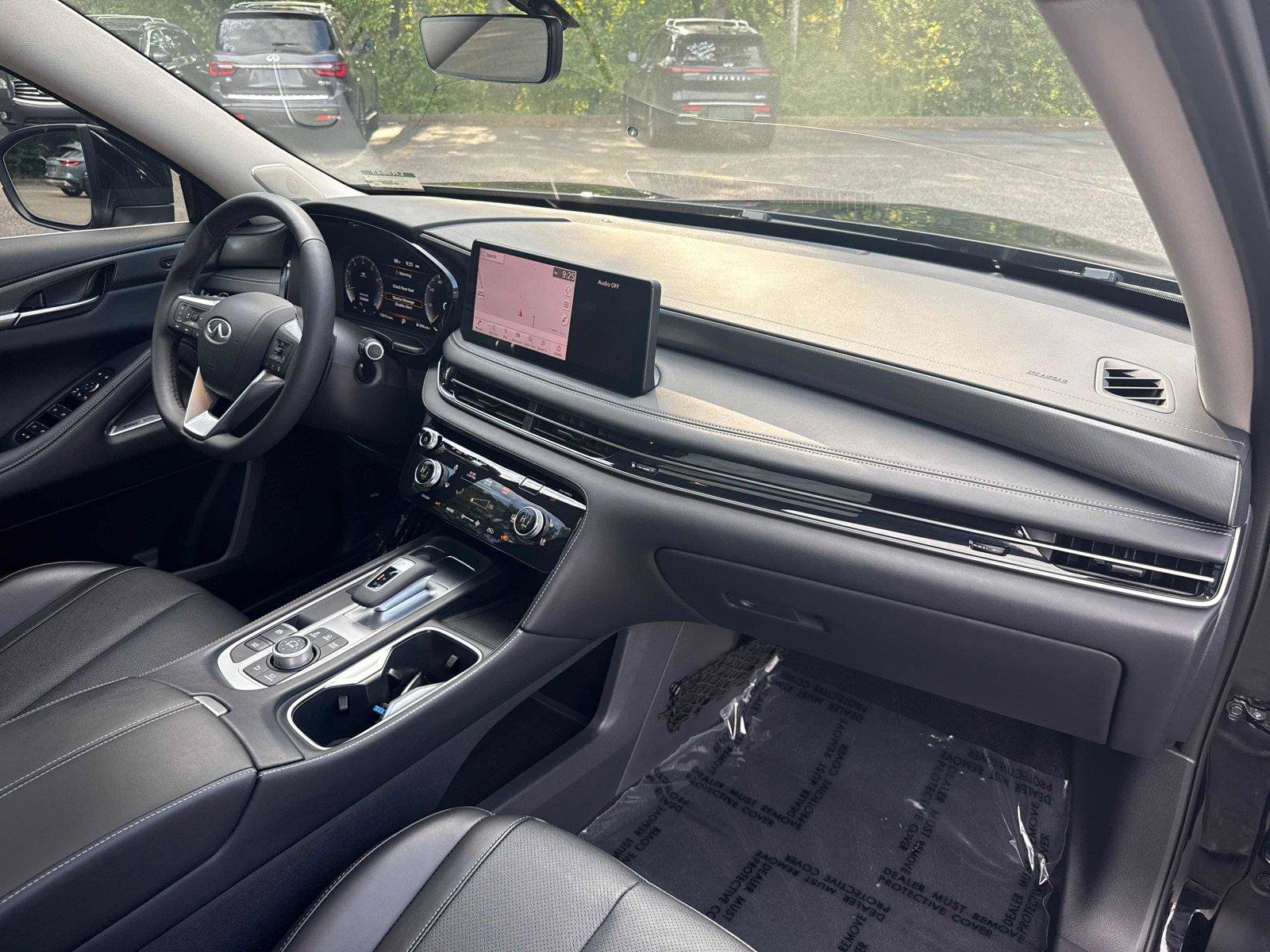 Used 2025 INFINITI QX60 Luxe w/ Lighting Package (N94) FWD image 27