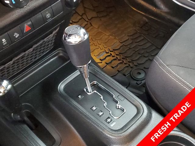 Used 2018 Jeep Wrangler Unlimited Sahara image 19