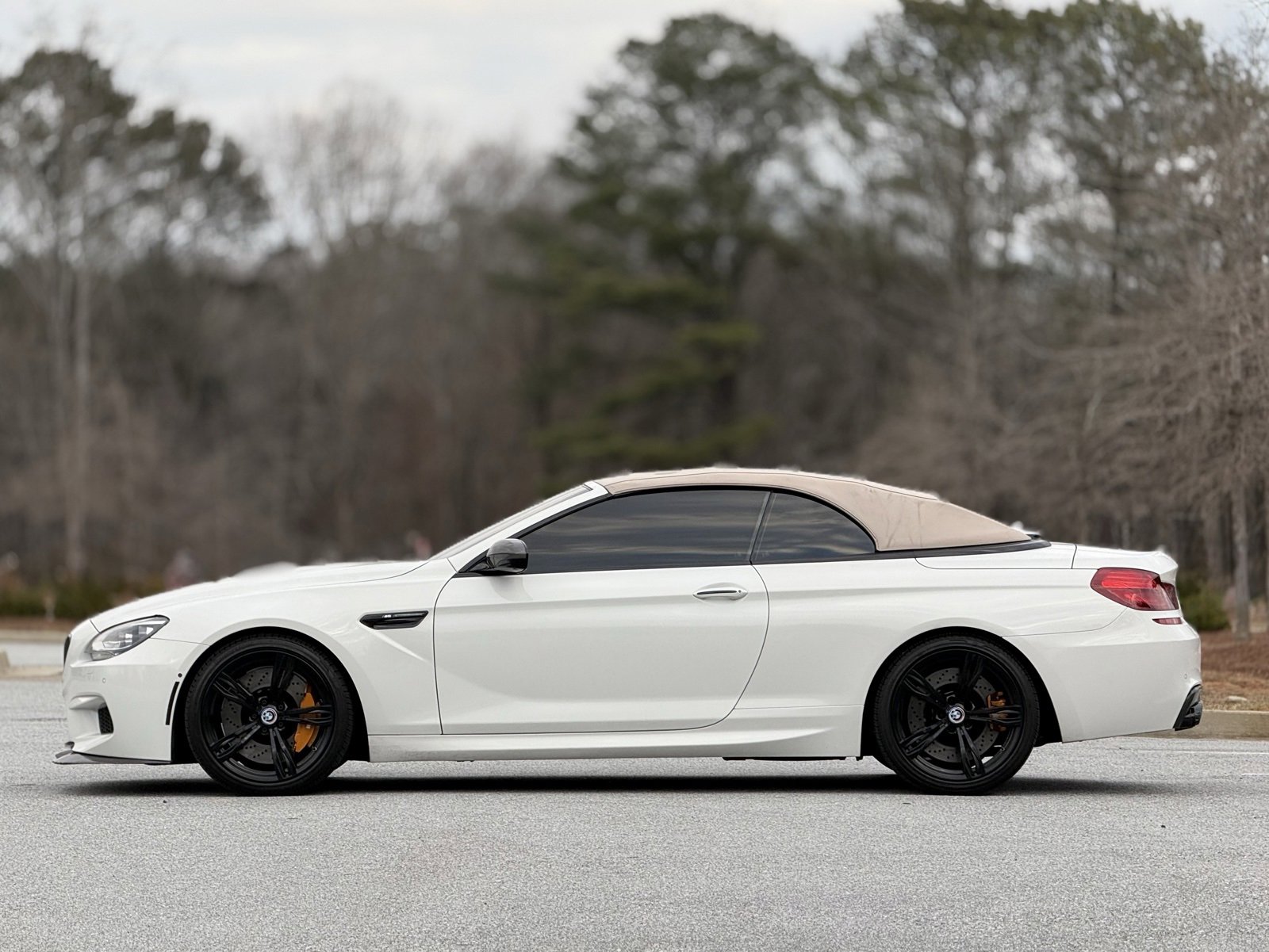 Used 2013 BMW M6 Convertible image 8