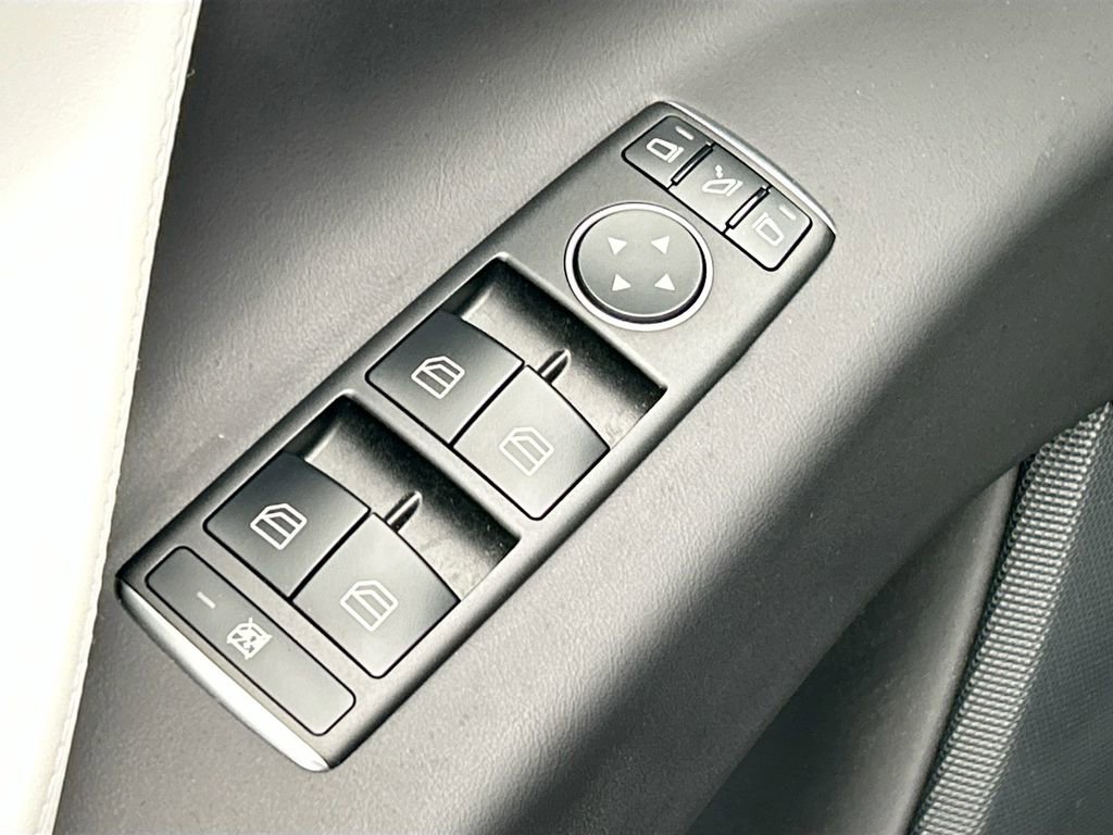 Used 2021 Tesla Model X Performance image 22