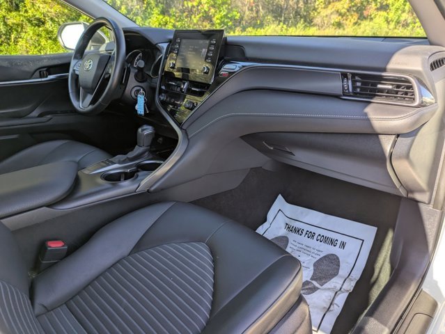 Used 2024 Toyota Camry SE image 25