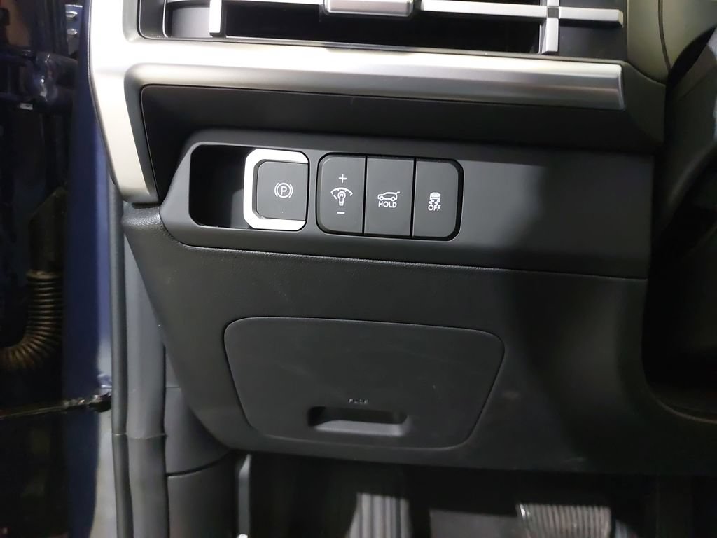Used 2025 Hyundai Santa Fe SEL AWD/4WD image 27