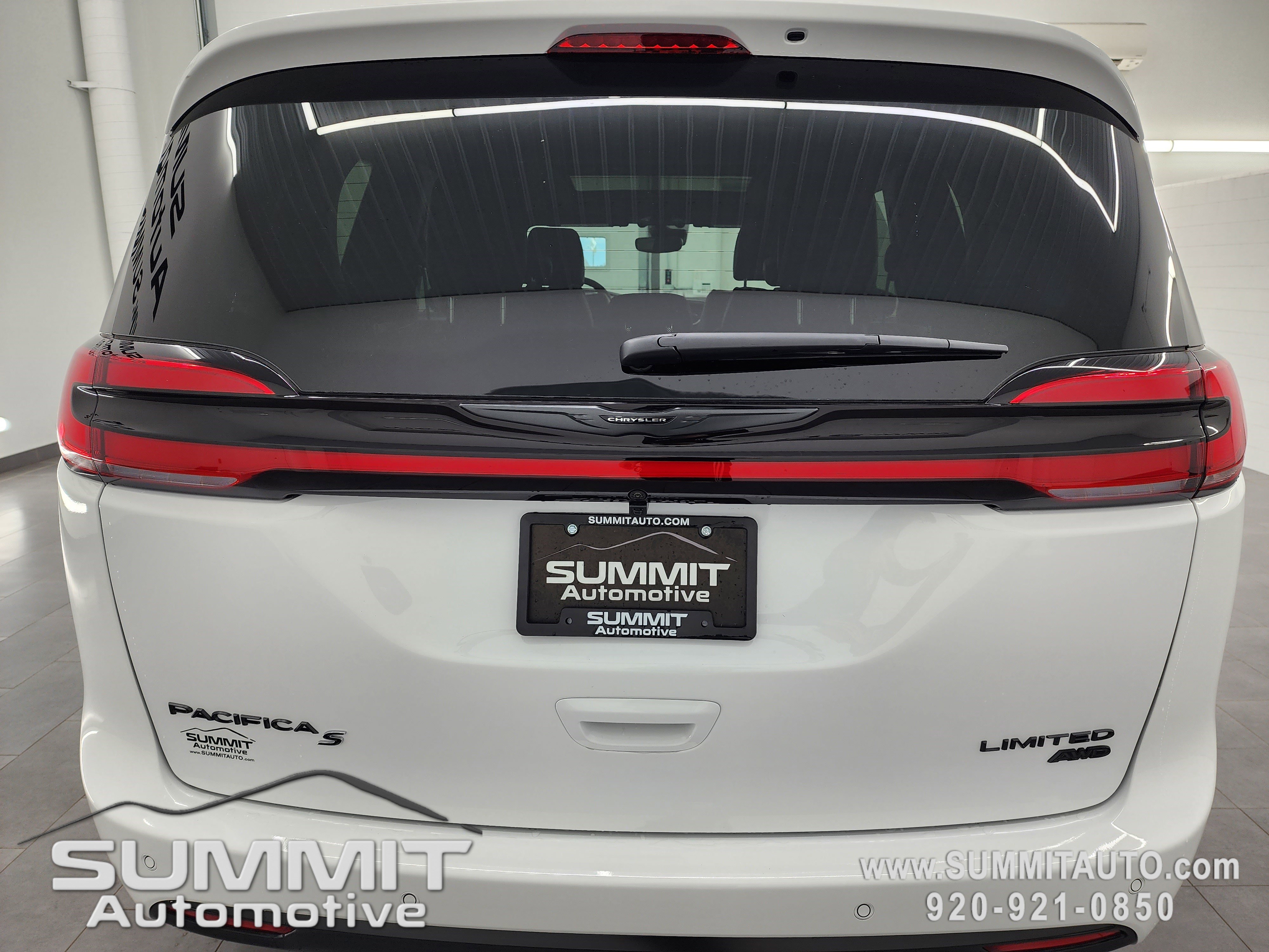 New 2026 Chrysler Pacifica Limited w/ S Appearance Package image 30