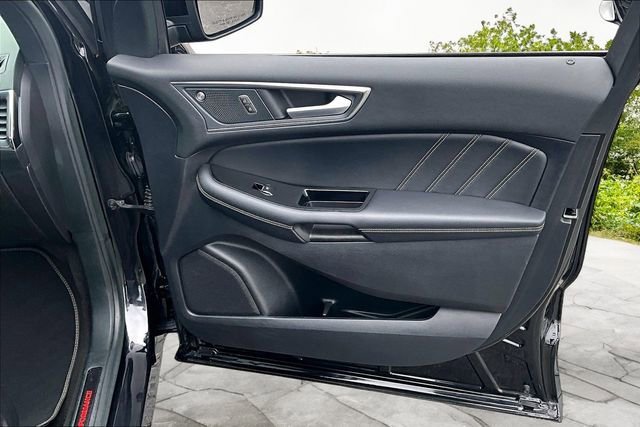 Used 2019 Ford Edge ST w/ Convenience Package image 22