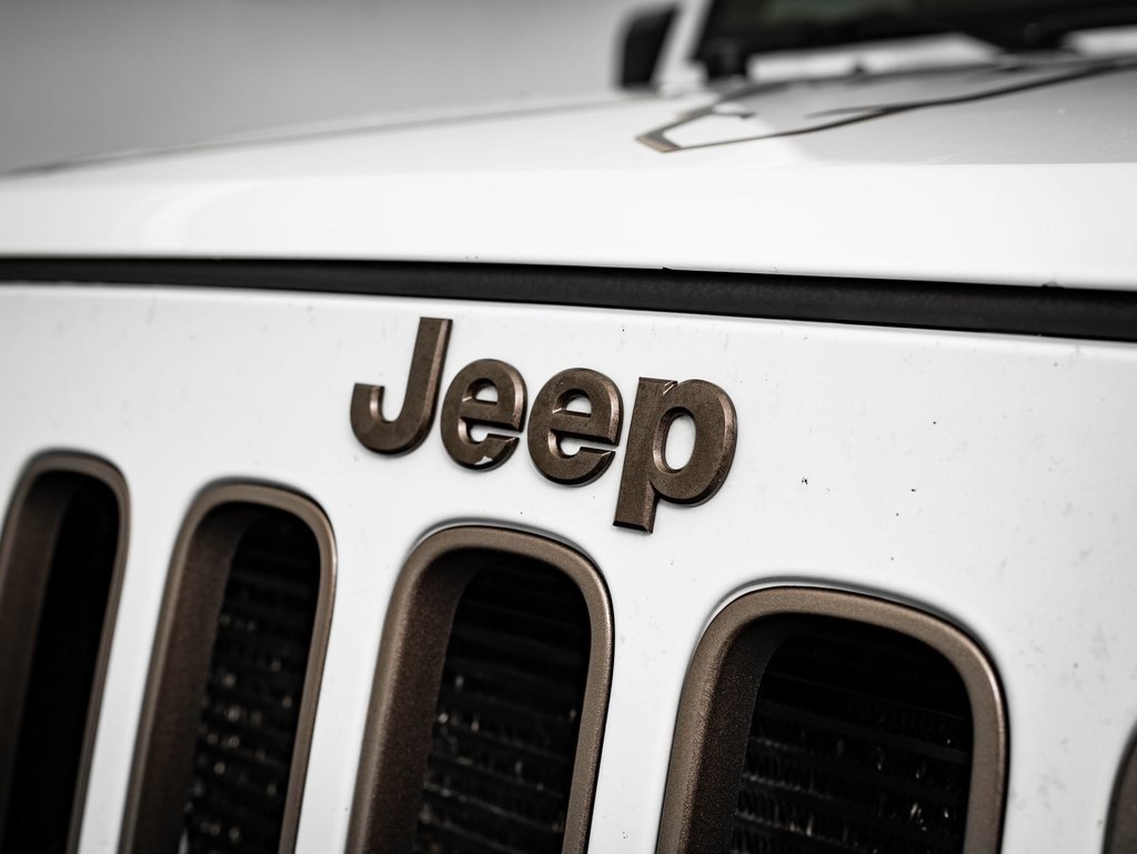 Used 2018 Jeep Wrangler Unlimited Sport image 3