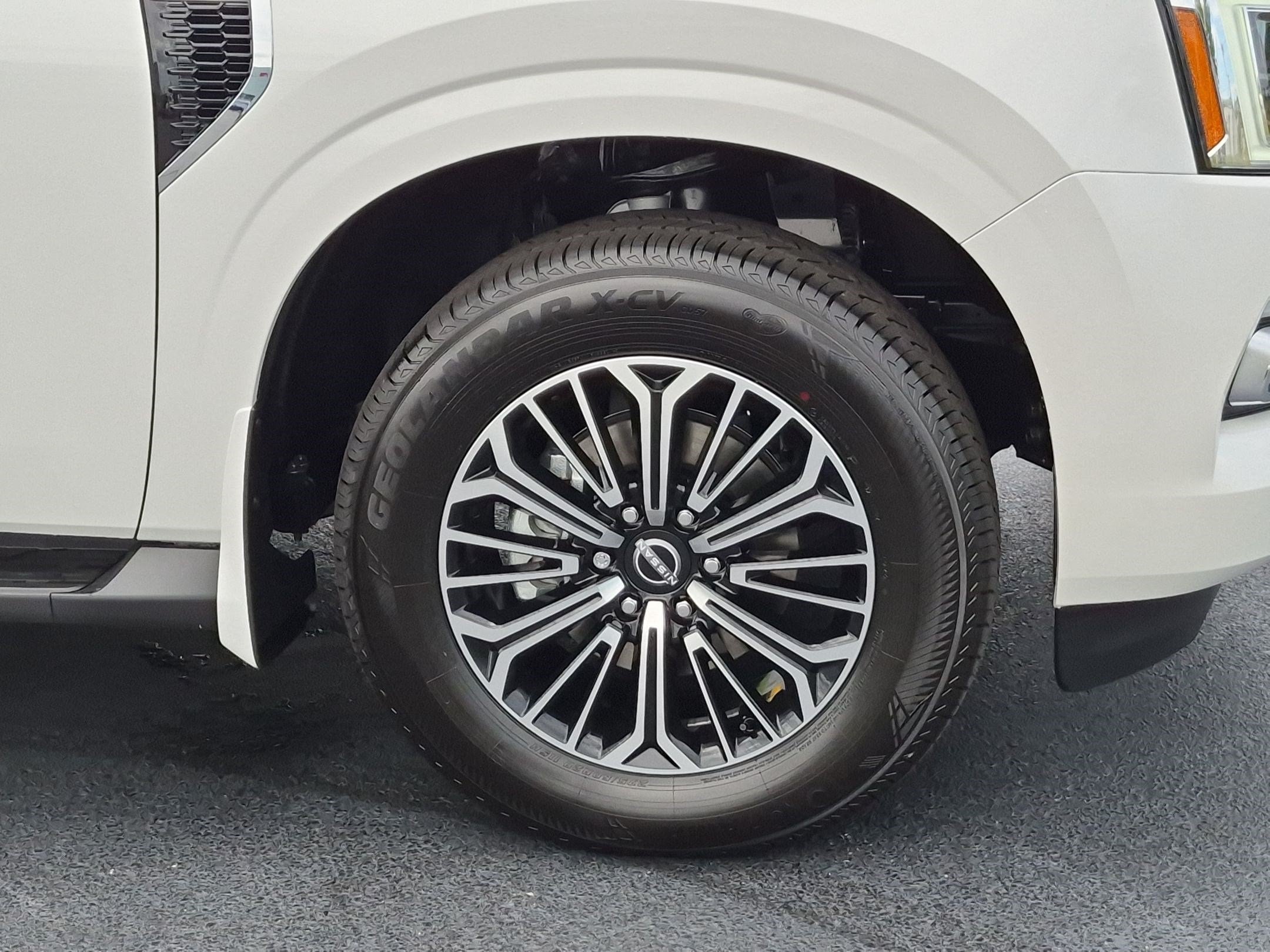 New 2026 Nissan Armada Platinum w/ Accent Package AWD/4WD image 10