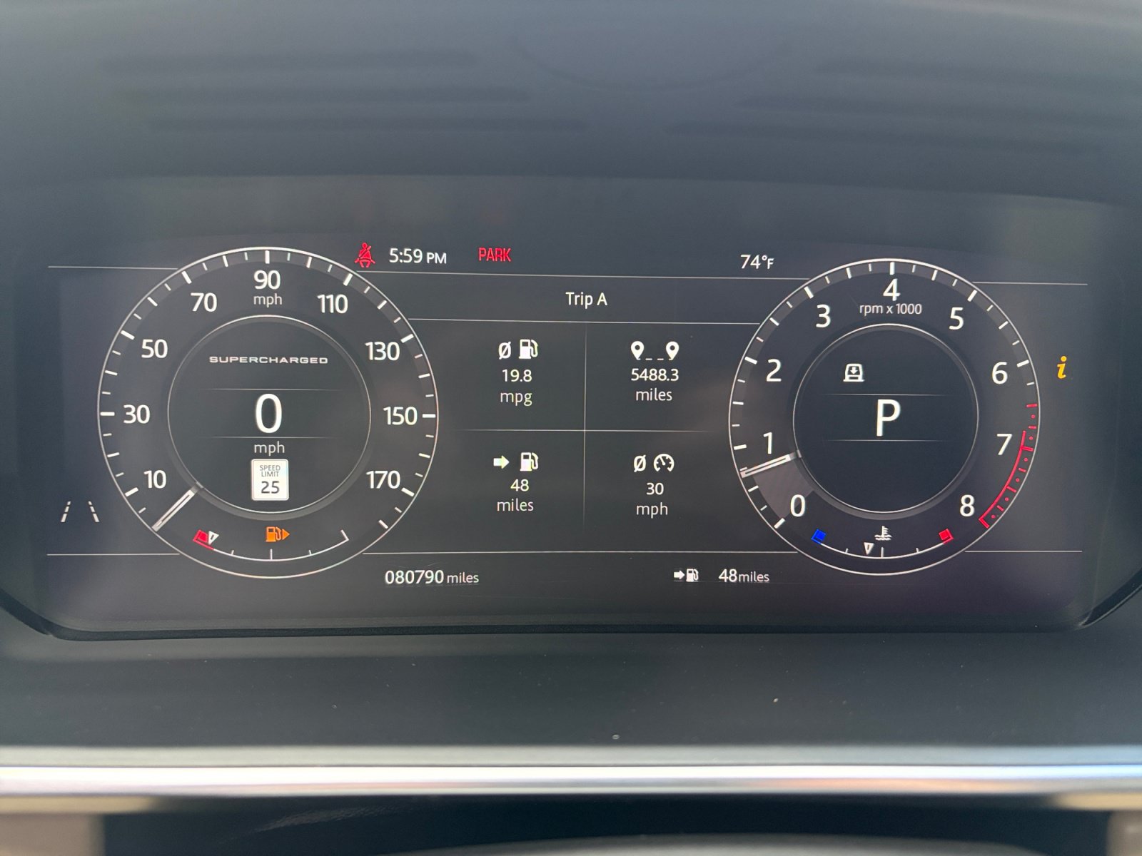 Used 2018 Land Rover Range Rover Supercharged AWD/4WD image 11