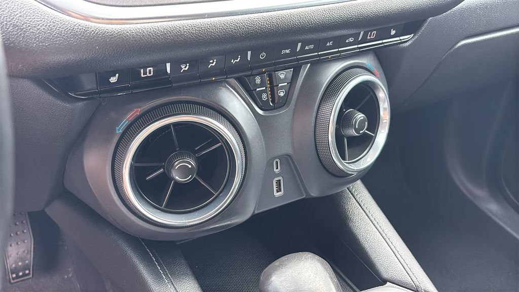 Used 2019 Chevrolet Blazer LT AWD/4WD image 21