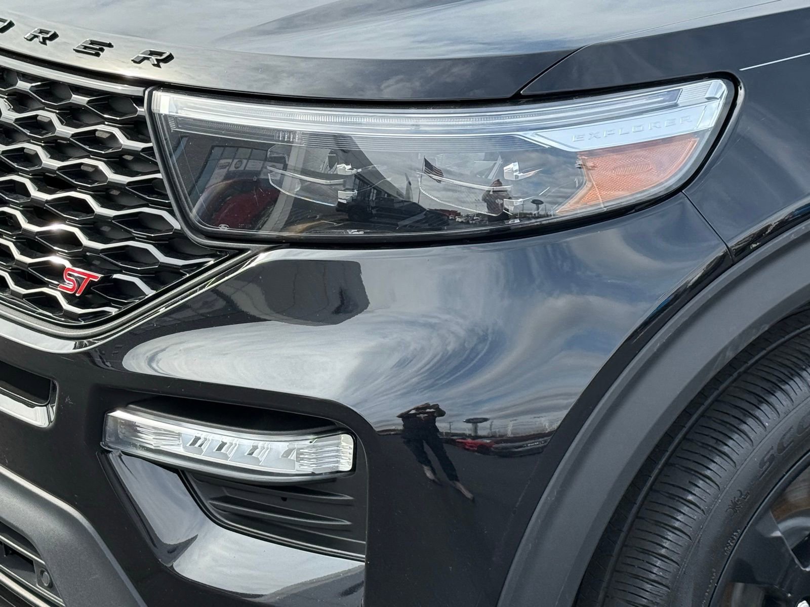 Used 2023 Ford Explorer ST w/ Equipment Group 401A image 9