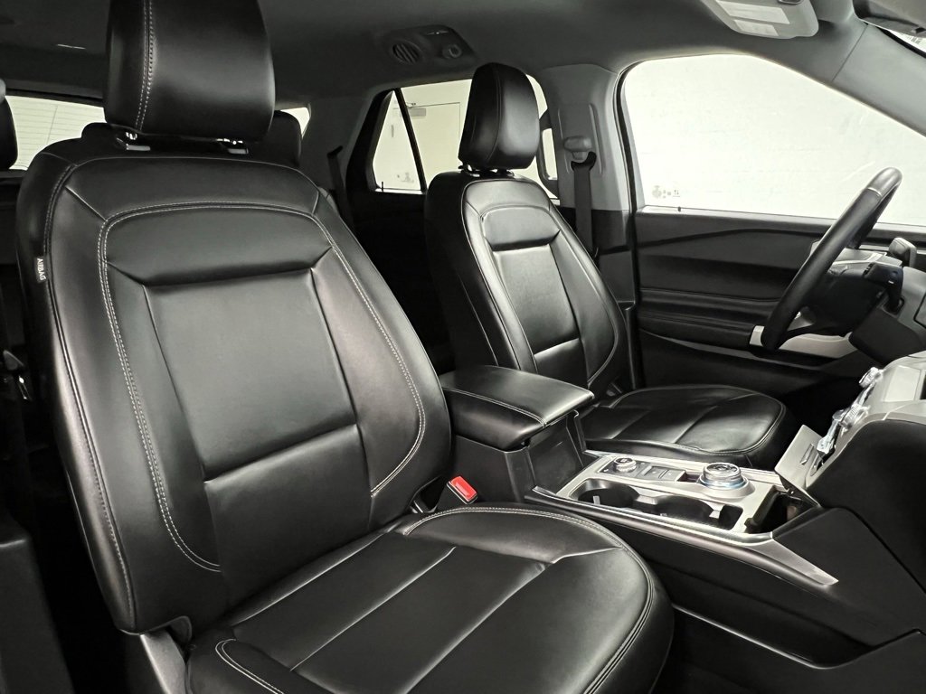 Used 2024 Ford Explorer XLT w/ Equipment Group 202A image 60