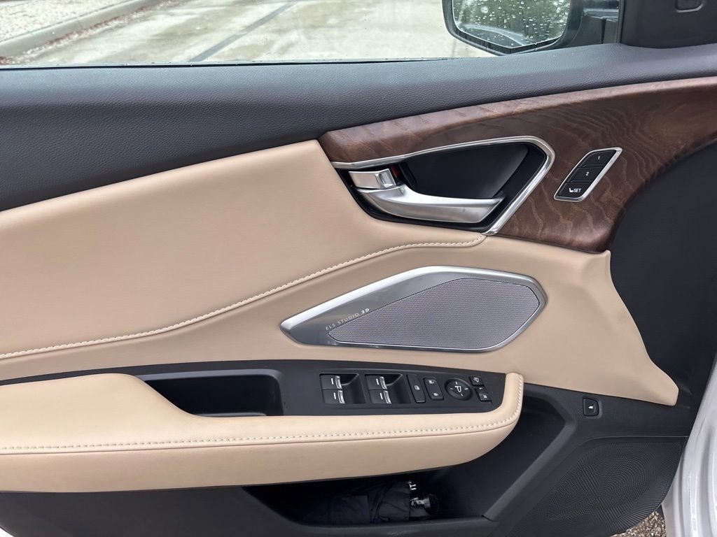 Used 2023 Acura RDX AWD w/ Advance Package image 18