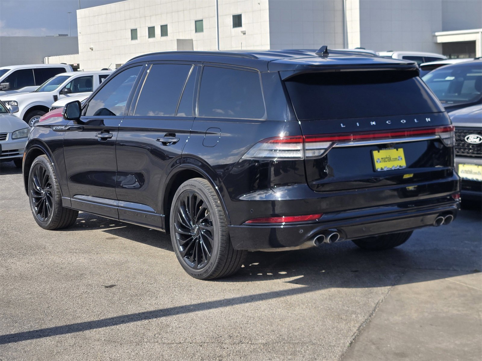 Used 2022 Lincoln Aviator Reserve w/ Equipment Group 201A image 7