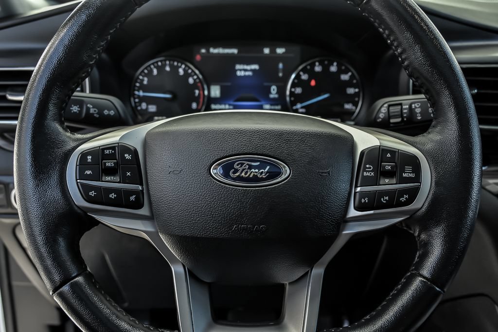 Used 2022 Ford Explorer Limited AWD/4WD image 23
