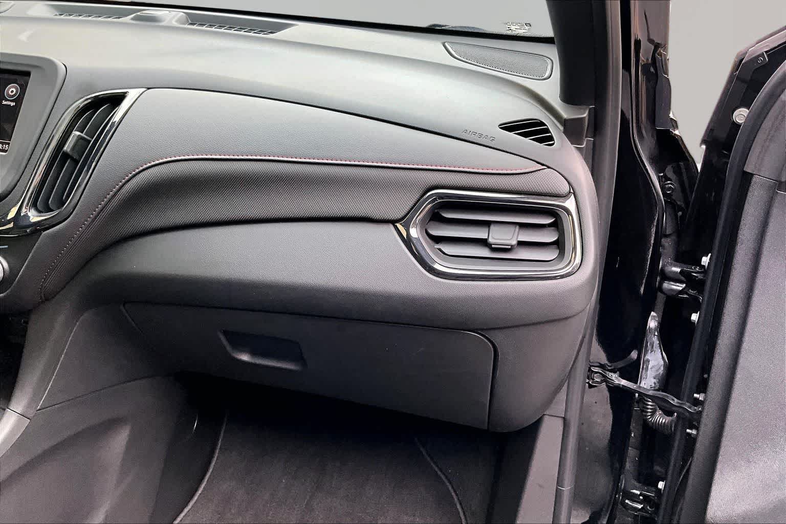 Used 2023 Chevrolet Equinox RS FWD image 19