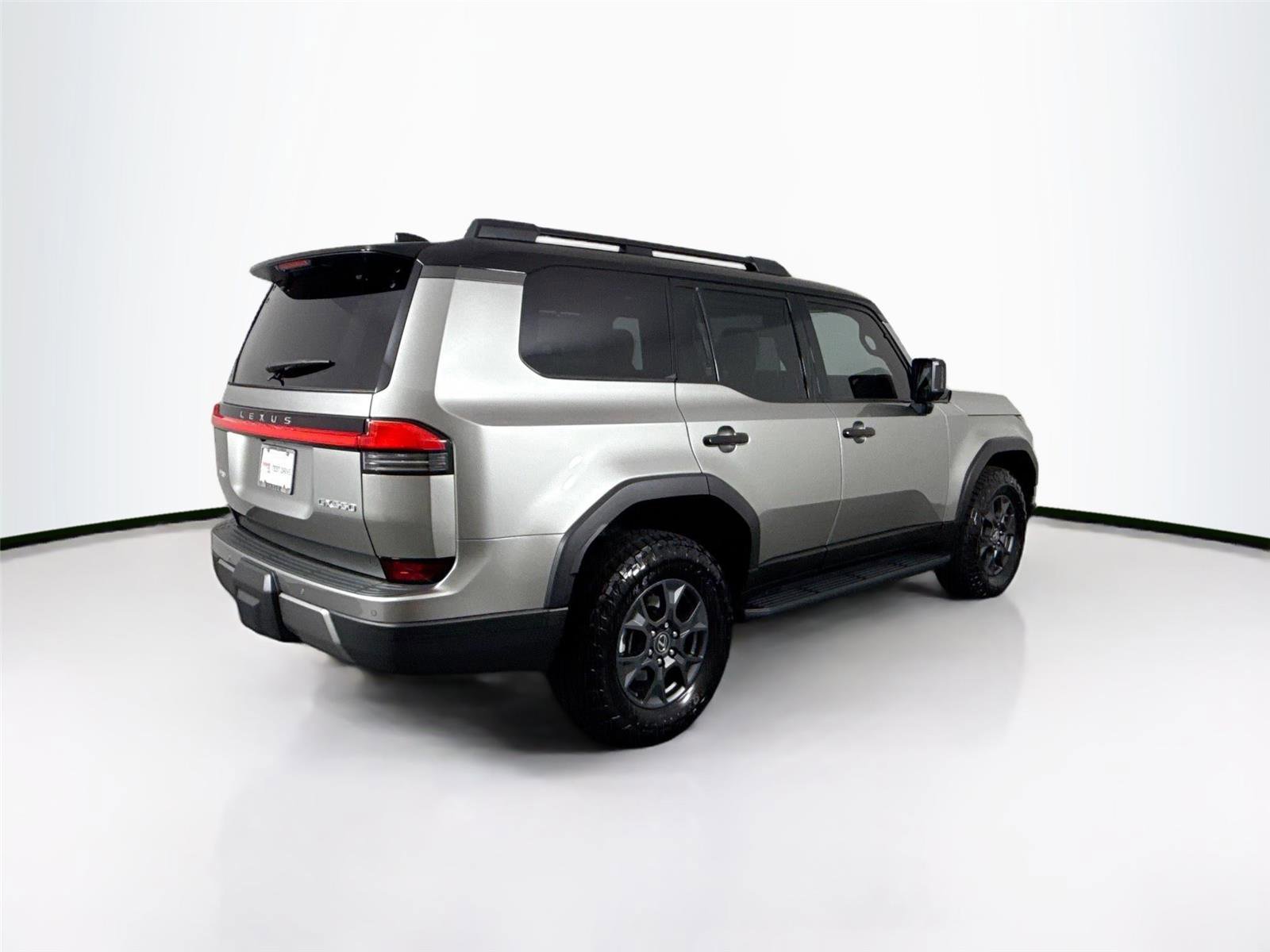 Used 2024 Lexus GX 550 image 6