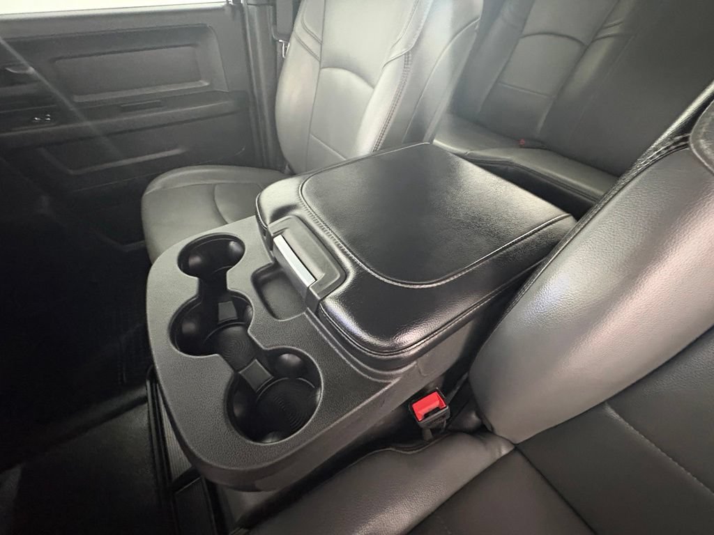 Used 2025 RAM 2500 Tradesman w/ Chrome Appearance Group AWD/4WD image 30