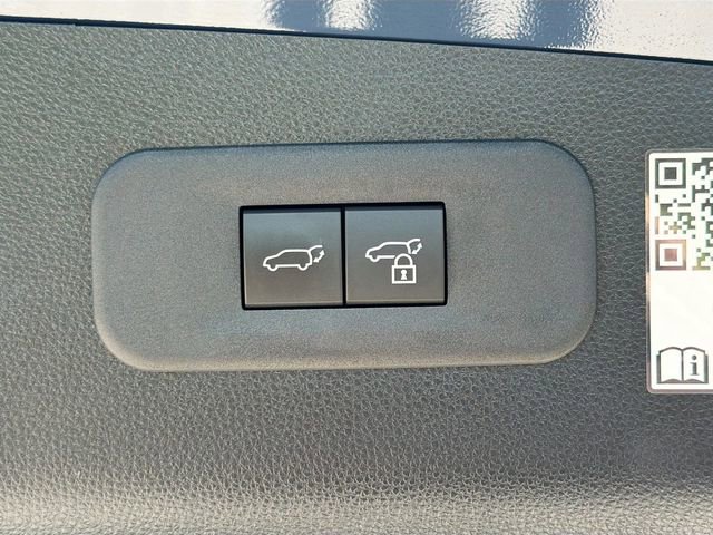 Used 2026 Toyota Crown Signia w/ Advanced Technology Package image 14