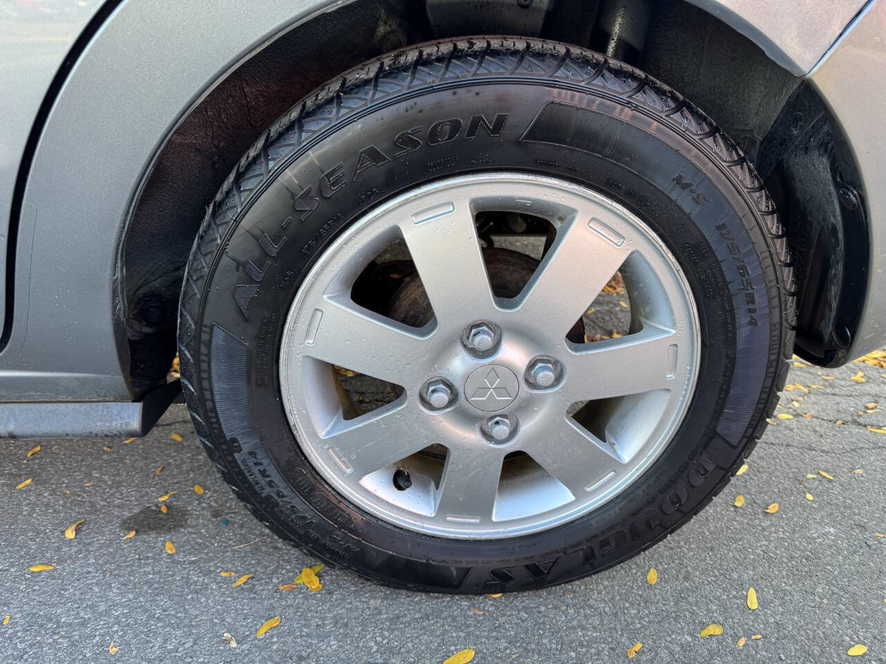 Used 2015 Mitsubishi Mirage ES image 10