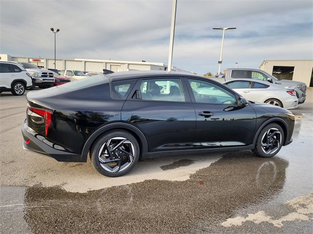 New 2025 Kia K4 EX image 2