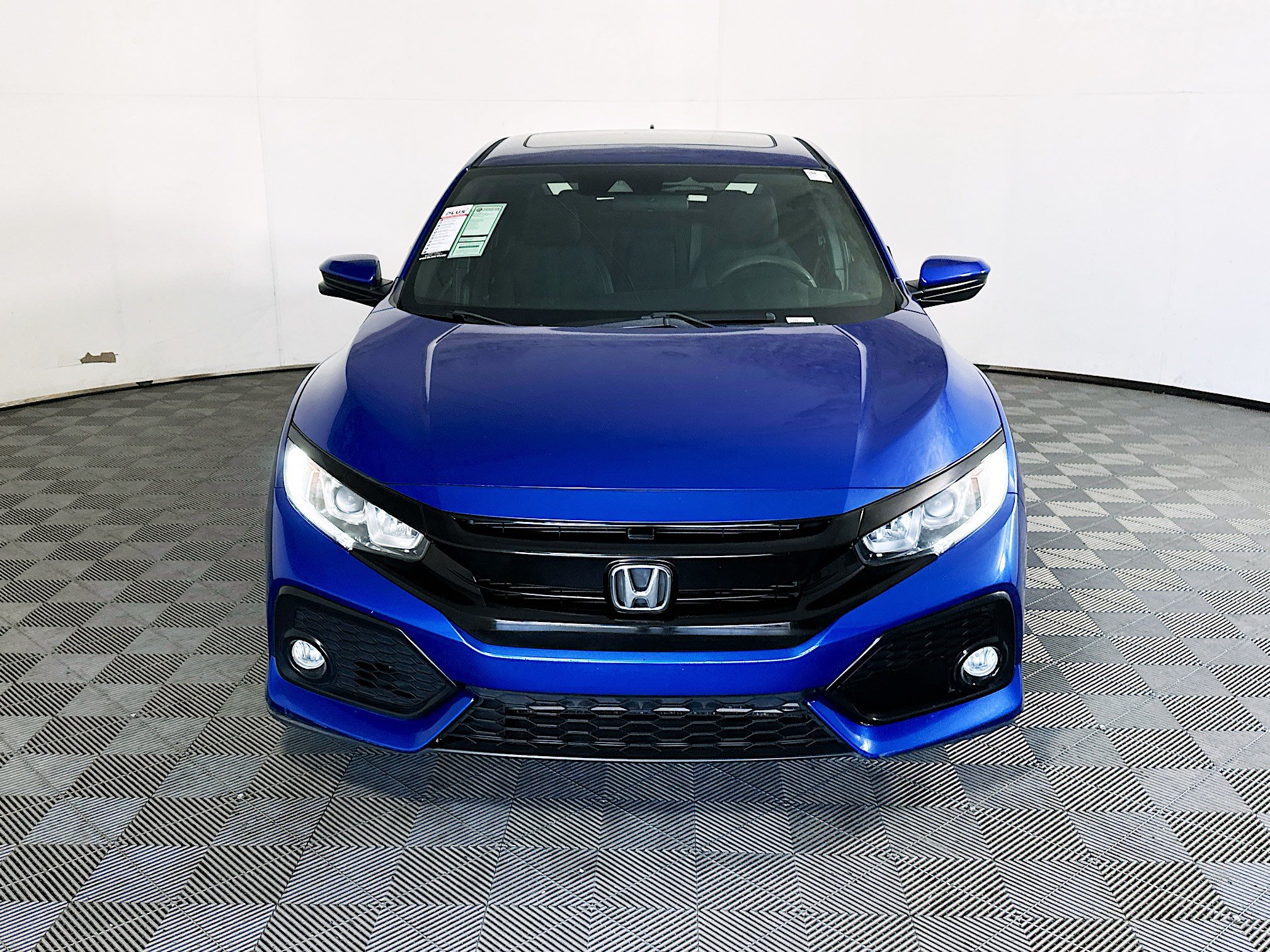 Used 2019 Honda Civic EX image 8