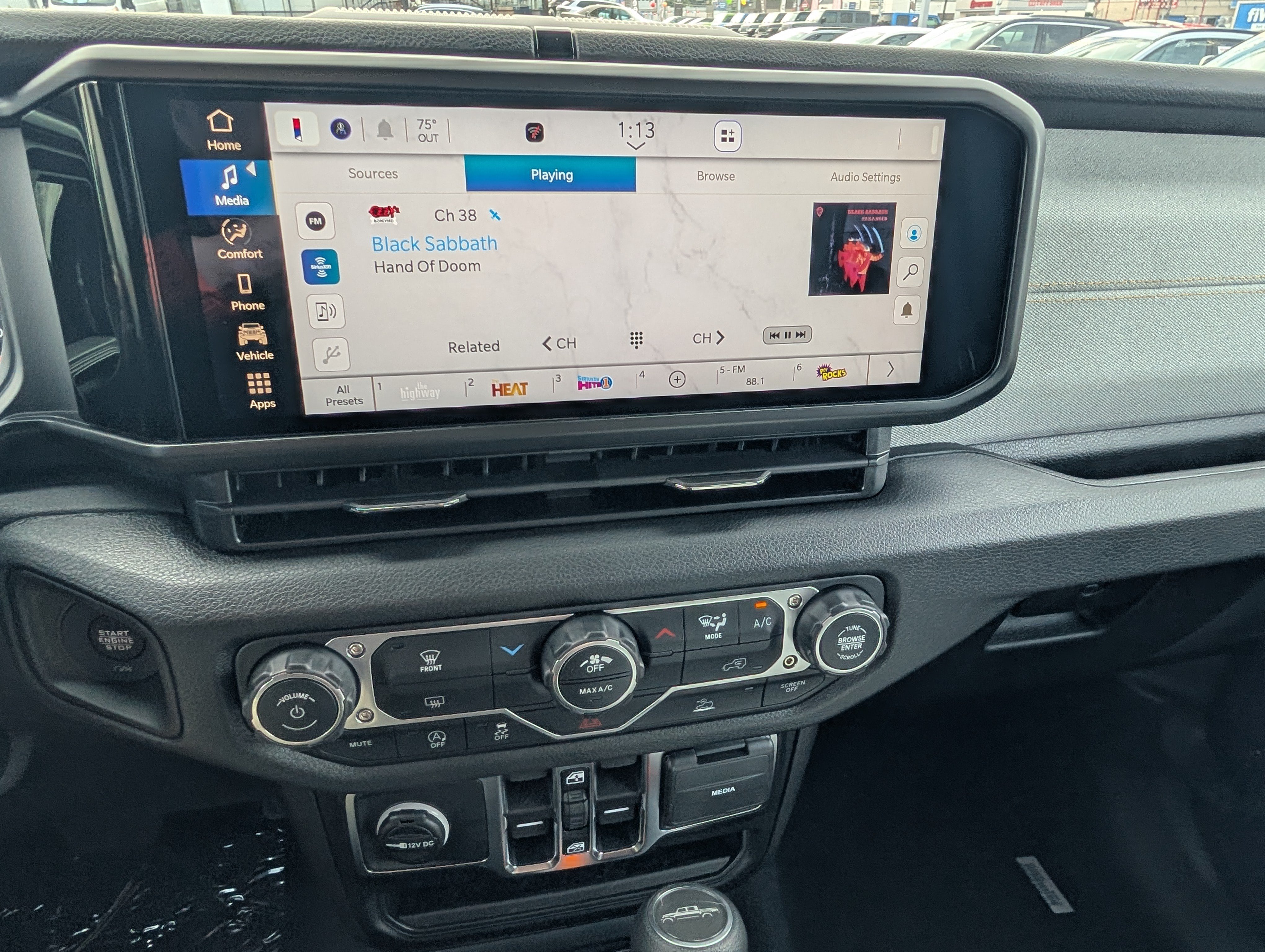 New 2026 Jeep Gladiator Sport AWD/4WD image 23