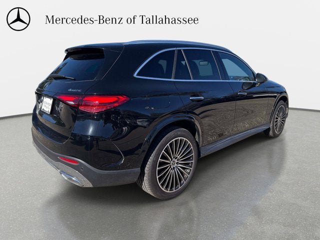 Used 2025 Mercedes-Benz GLC 350e 4MATIC image 4