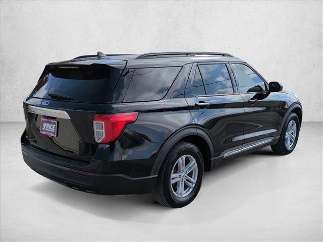 Used 2023 Ford Explorer XLT image 5