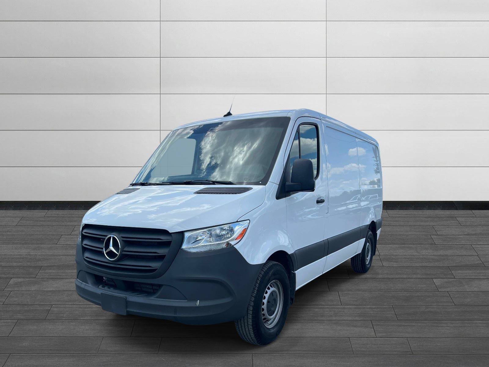 Used 2024 Mercedes-Benz Sprinter 2500 image 6