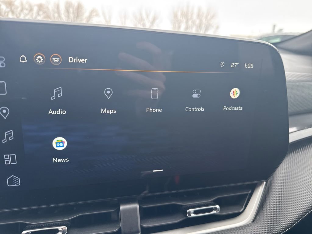 Certified 2025 Chevrolet Equinox LT w/ Safety and Technology Package image 23