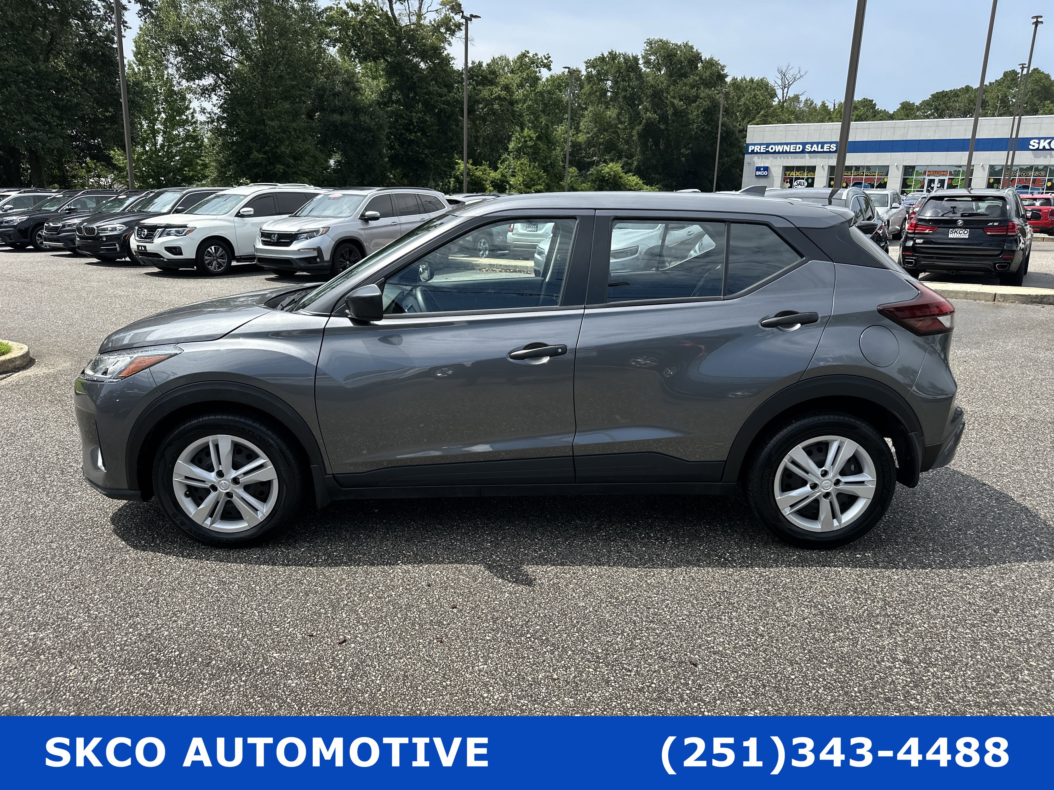 Used 2024 Nissan Kicks S image 2