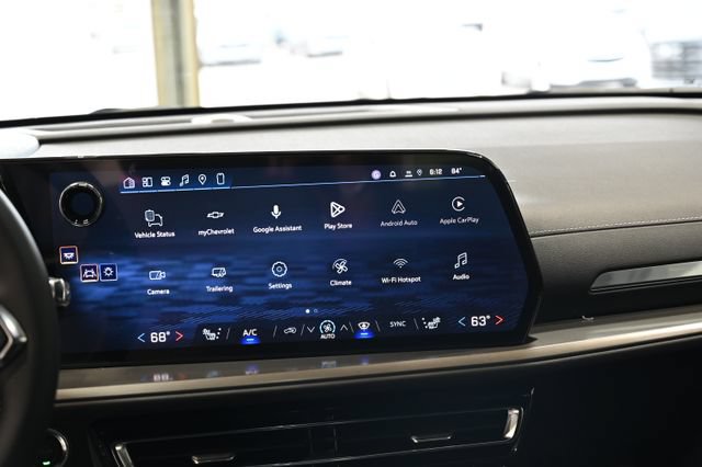 New 2027 Chevrolet Traverse LT w/ LPO, Floor Liner Package FWD image 16