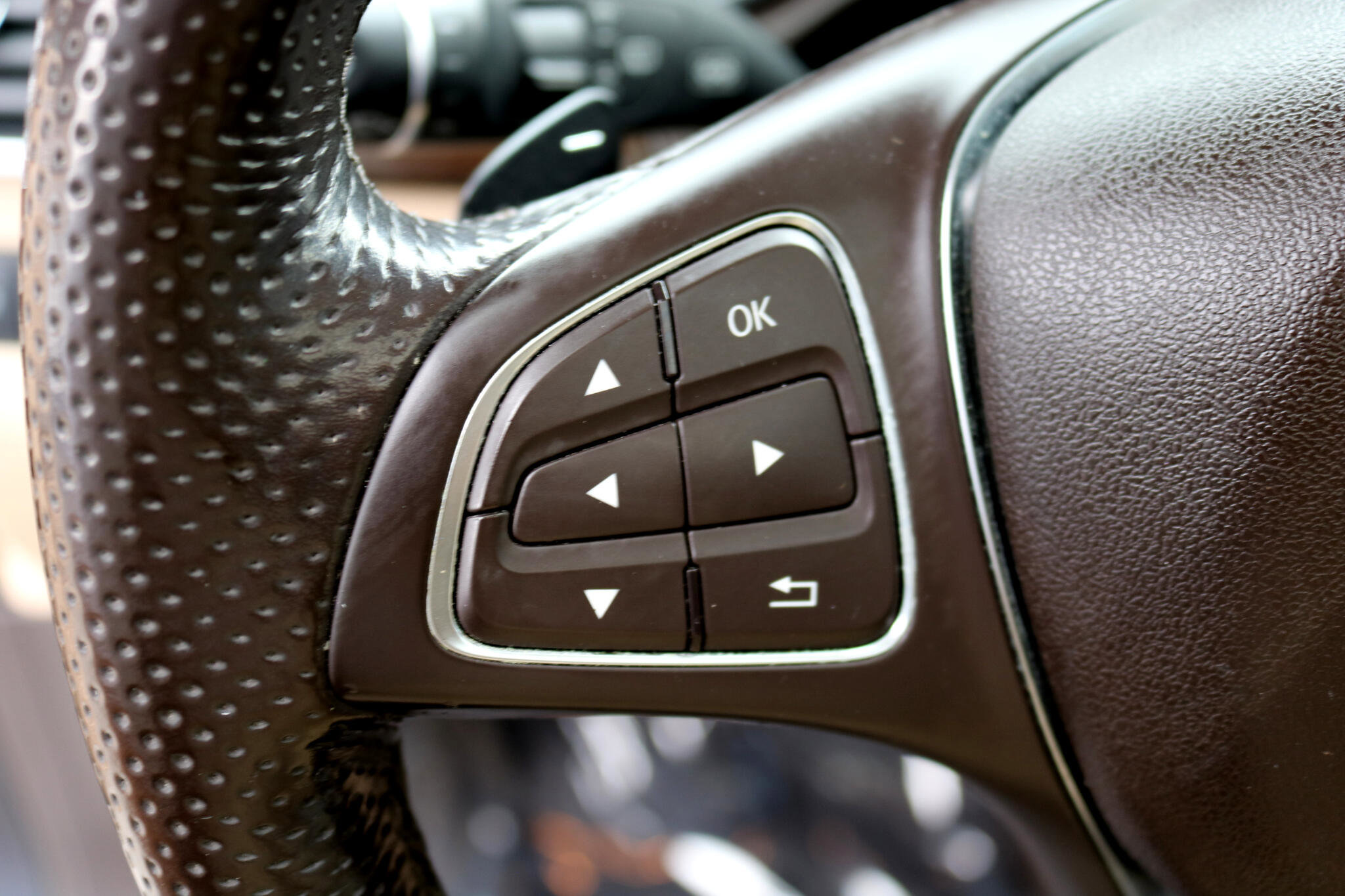 Used 2016 Mercedes-Benz GLE 350 RWD 4dr GLE 350 w/ Premium Package image 19