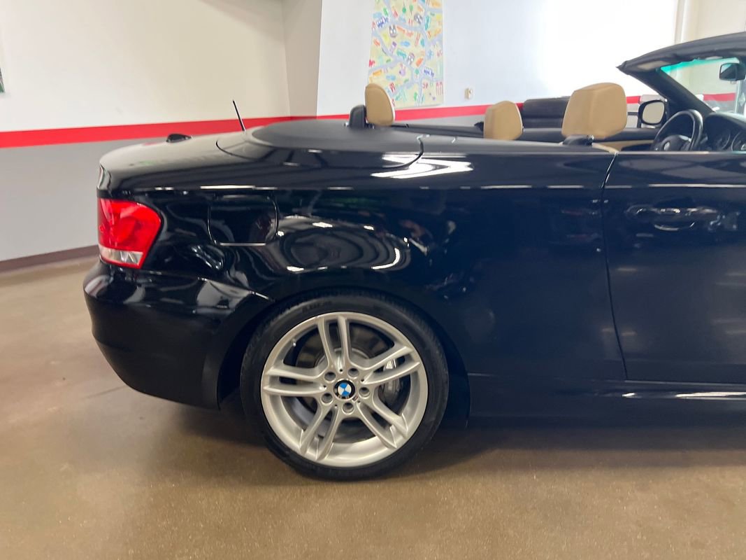 Used 2013 BMW 135i Convertible image 62