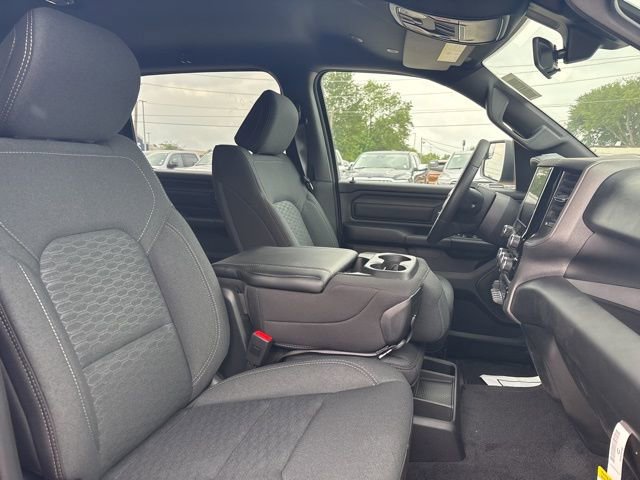 New 2026 RAM 1500 Express AWD/4WD image 13