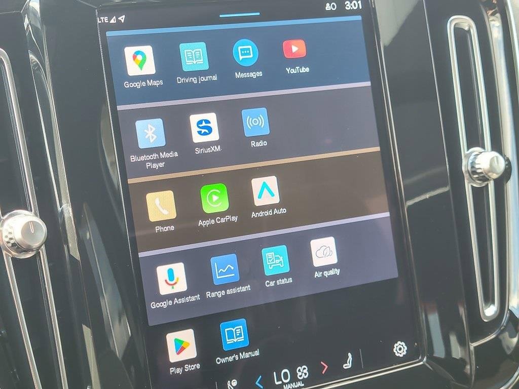 Used 2023 Volvo XC40 Recharge Ultimate w/ Protection Package Premier image 14