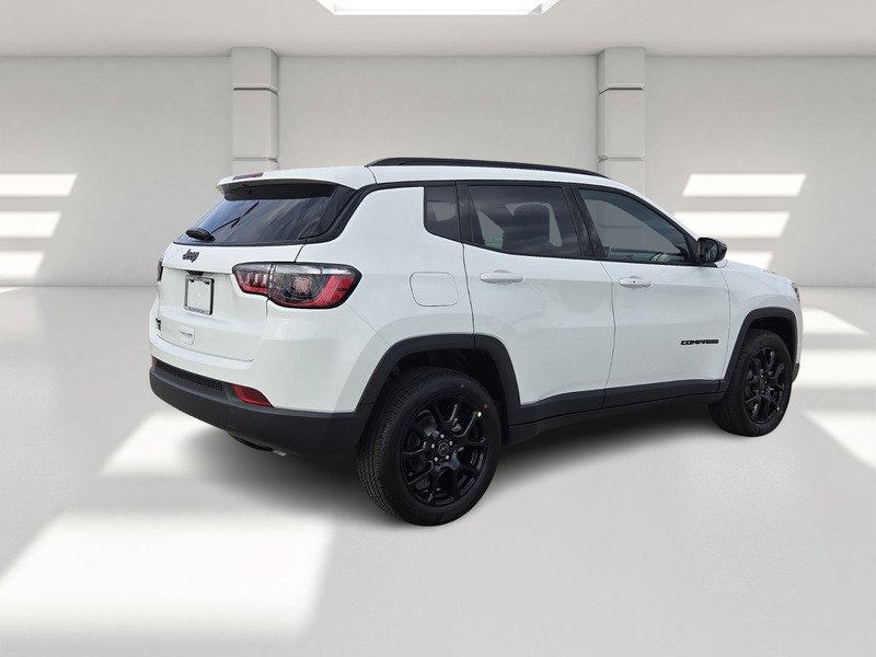 New 2026 Jeep Compass Latitude AWD/4WD image 5