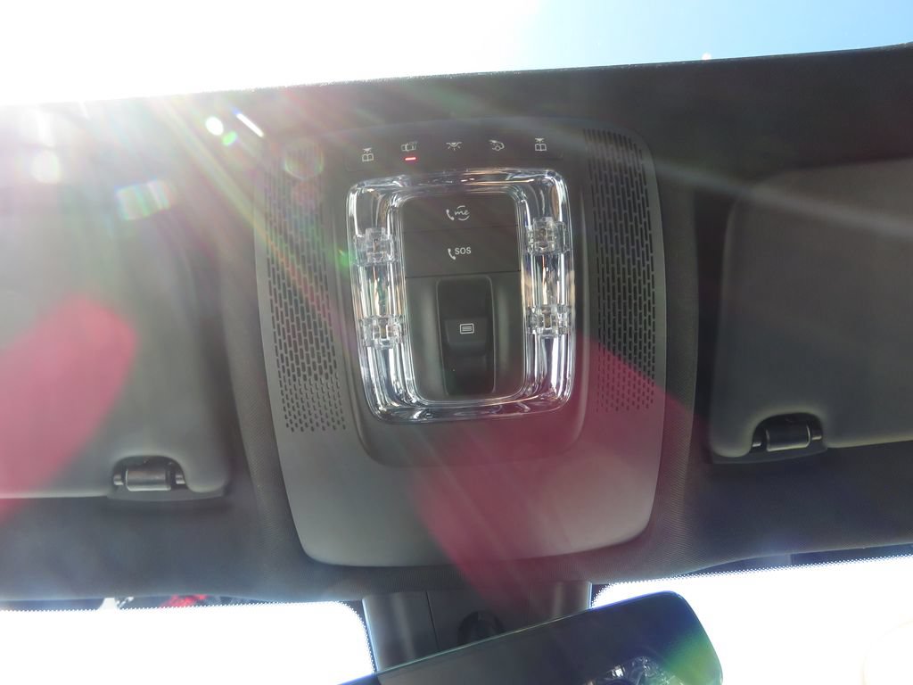 Used 2021 Mercedes-Benz GLB 250 4MATIC image 27