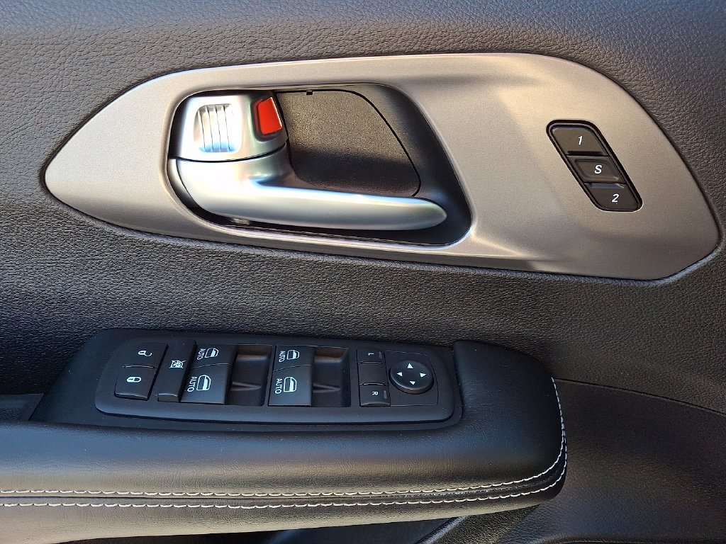 Certified 2026 Chrysler Pacifica Select FWD image 17