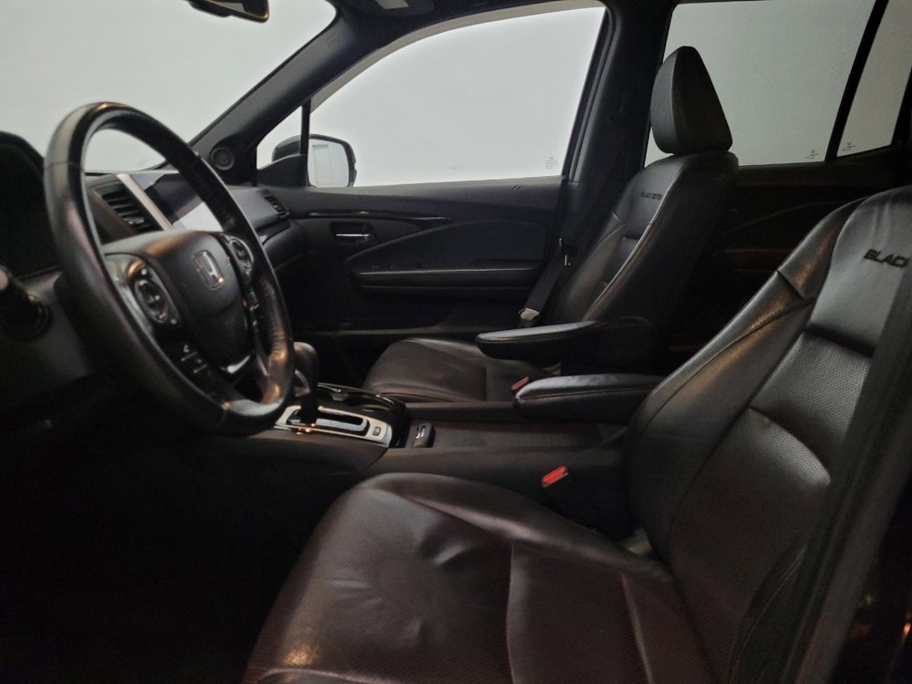 Used 2017 Honda Ridgeline Black Edition image 17