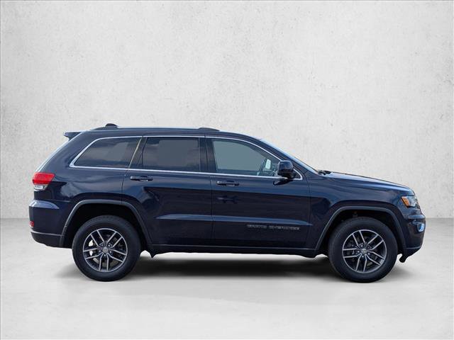 Used 2018 Jeep Grand Cherokee Laredo image 4