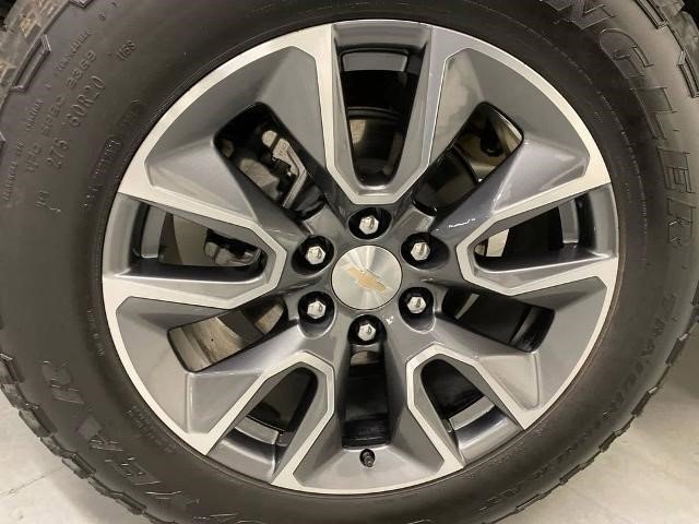 Used 2024 Chevrolet Silverado 1500 LT AWD/4WD image 24