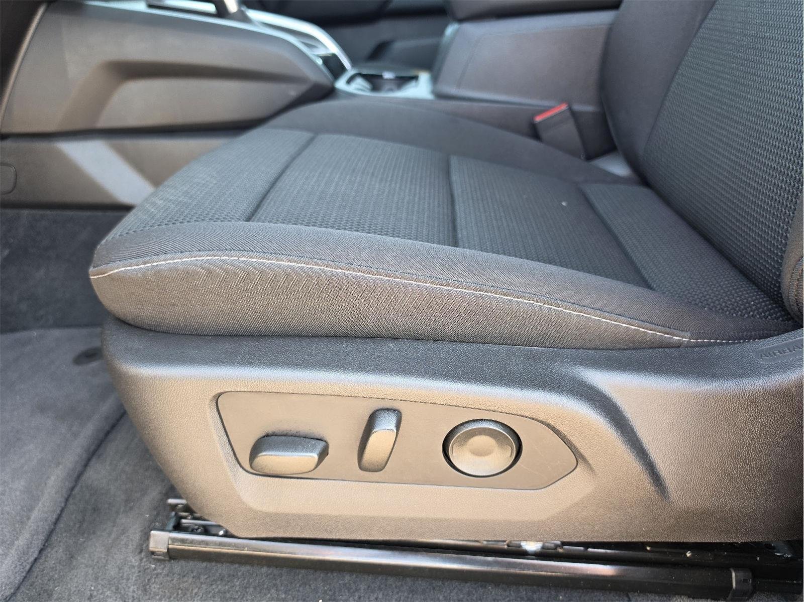 Used 2026 Chevrolet Colorado LT w/ Advanced Trailering Package RWD image 9