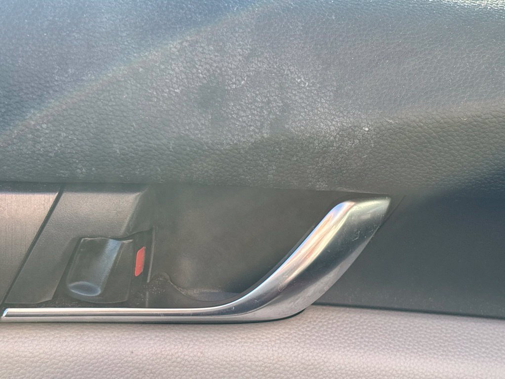 Used 2021 Honda Accord LX image 9