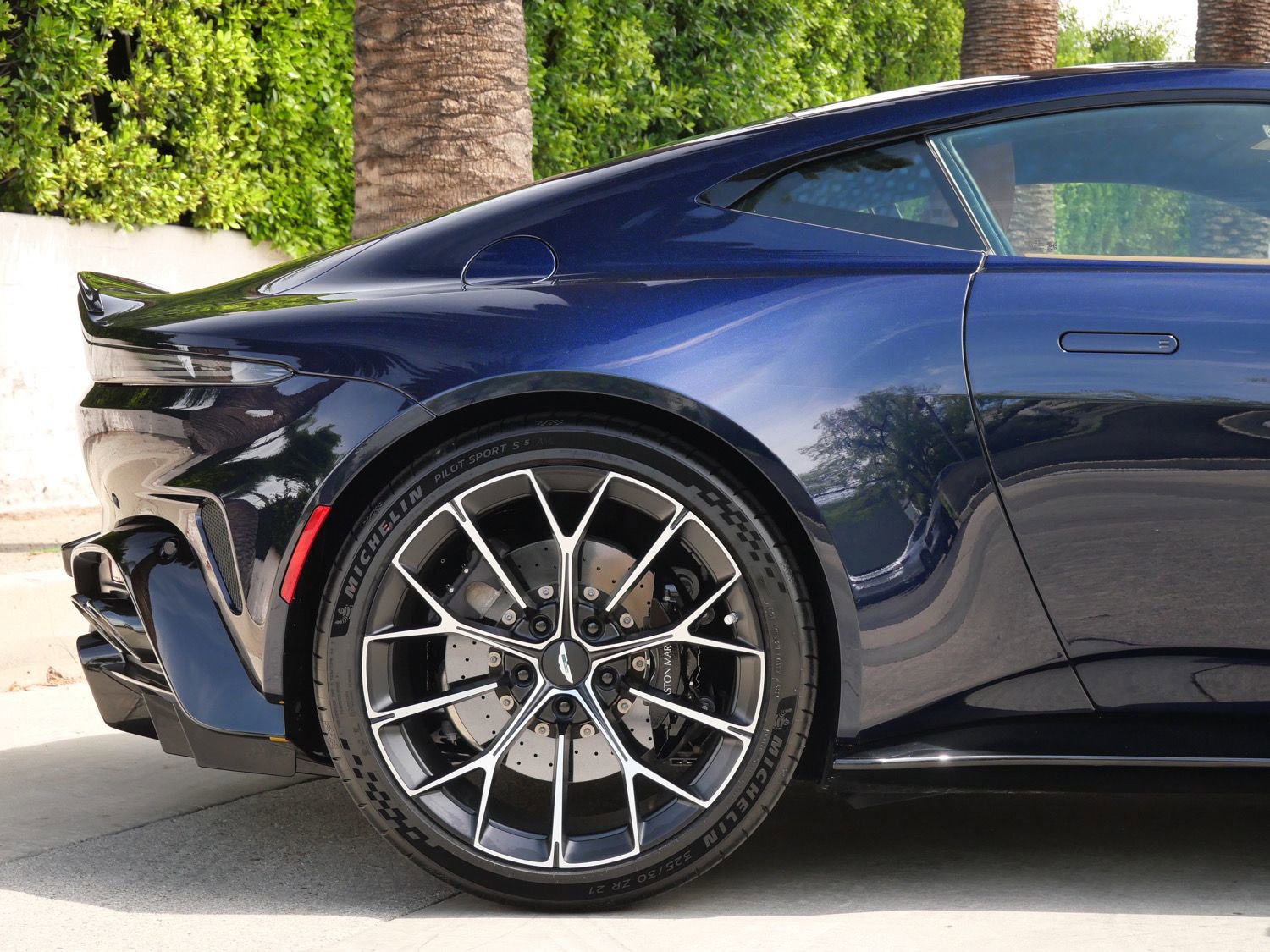 New 2026 Aston Martin V8 Vantage S RWD image 13